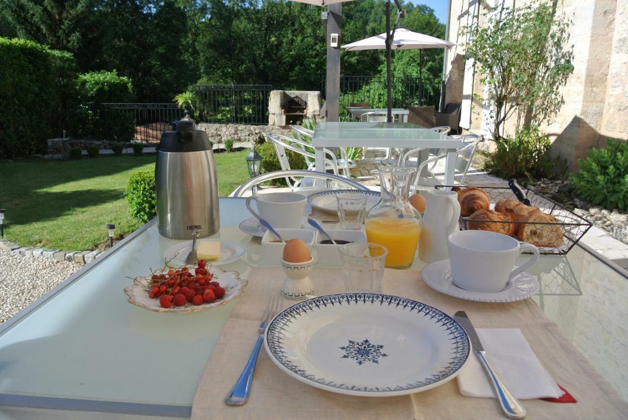 مبيت وإفطار Chambre D'Hotes Au Jardin De La Bachellerie المظهر الخارجي الصورة